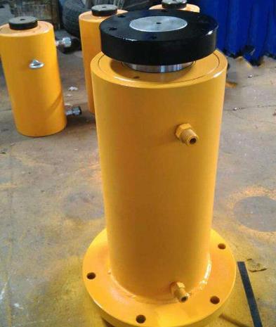 影響液壓油(you)缸使用壽命的因(yin)素